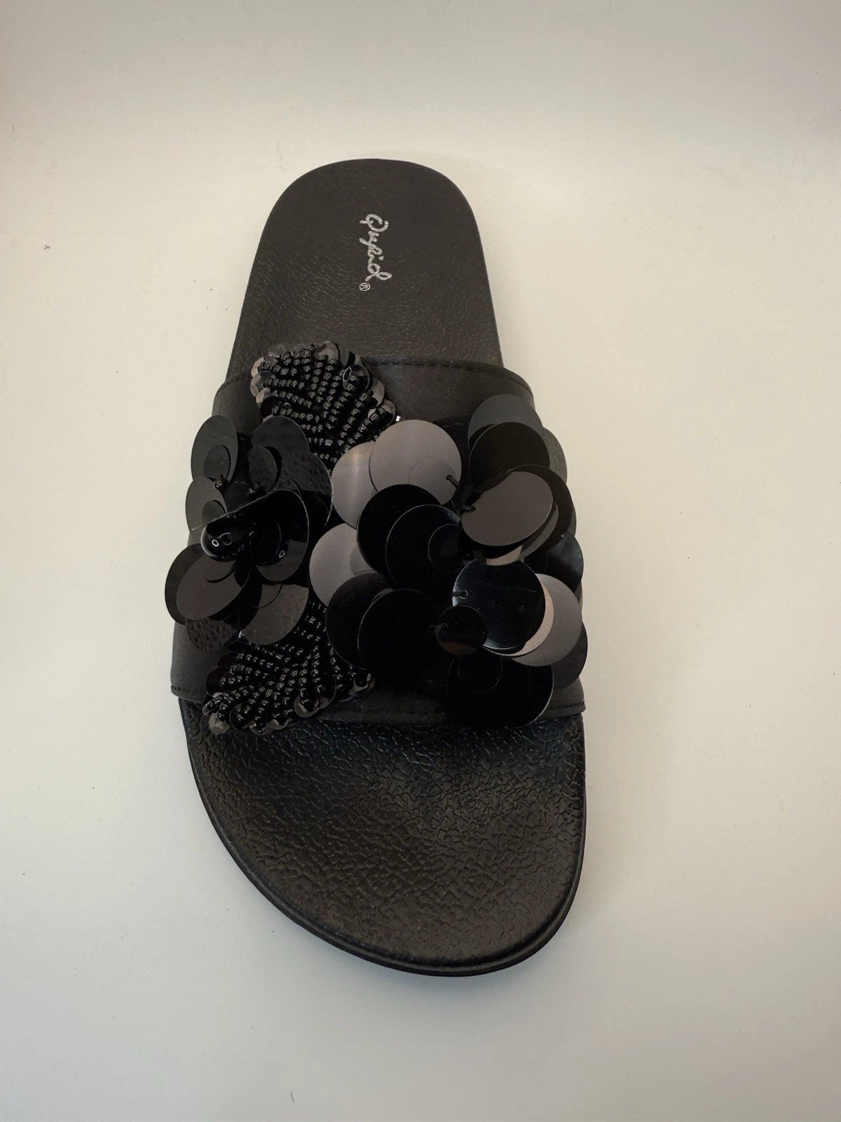 Qupid Women's Fashion Satin Black Flower Slides Sandals Flip Flops Sz 8 New!