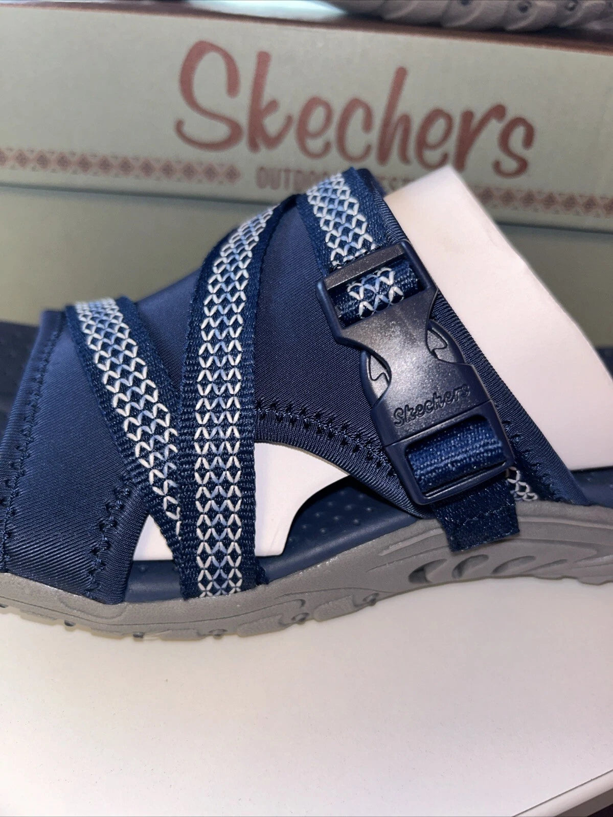 NWB Skechers Women's Reggae Slide Thru NAVY Slide Sandals Size 7 Style 163348