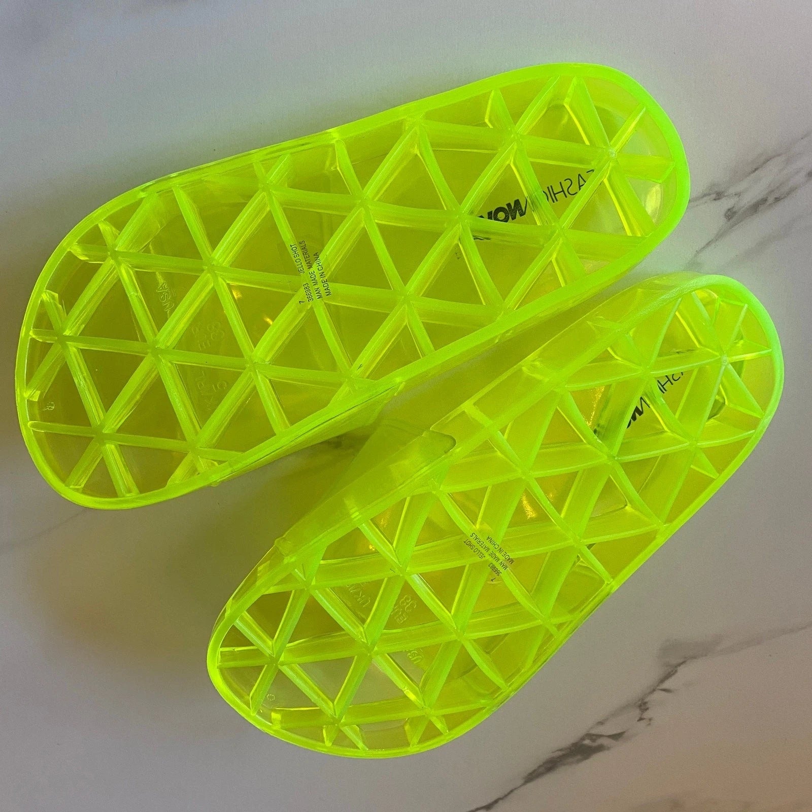New Vegan Fashion Nova 7 Neon Yellow Jelly Slide Sandals Crystal Green Slip On