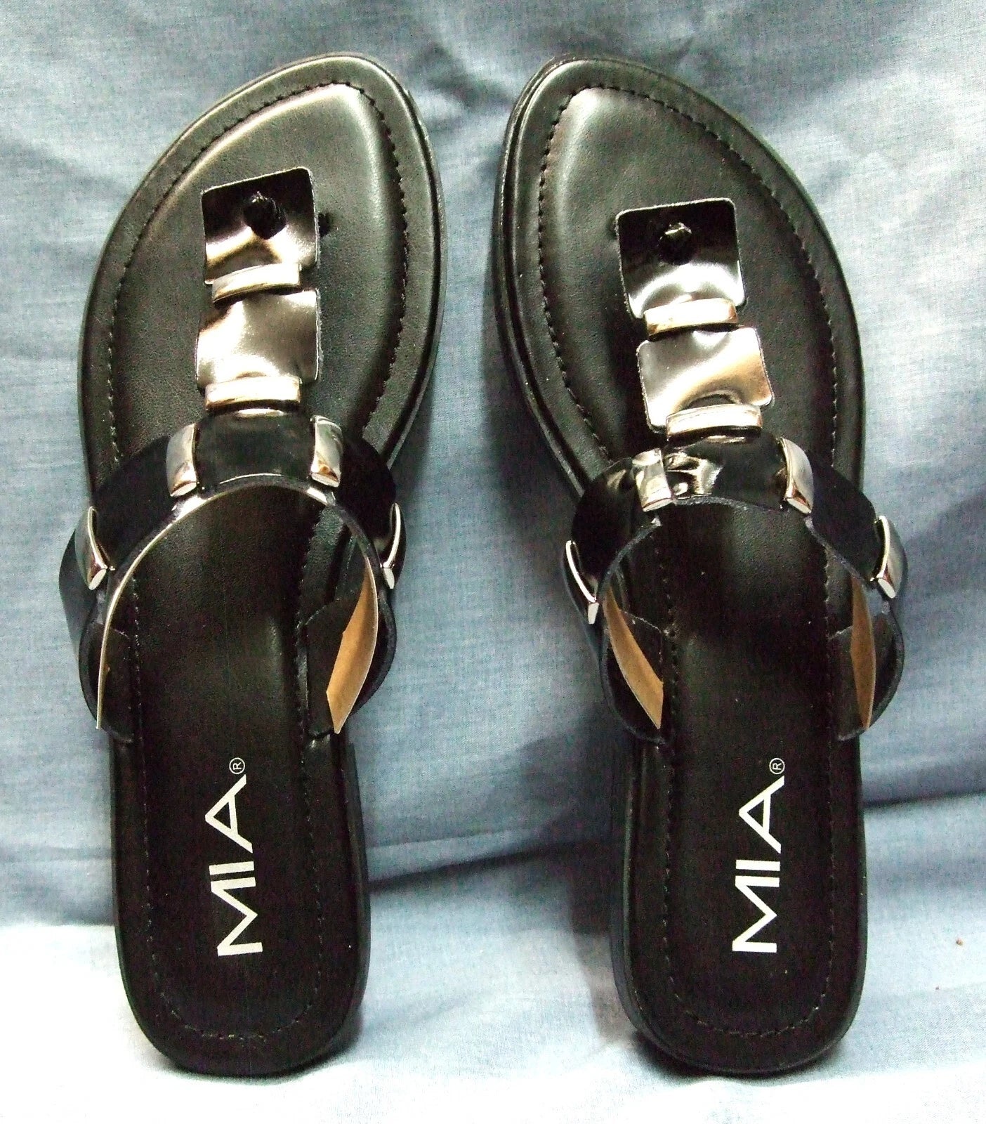 MIA Women's Black Patent Leather Thong Fashion Slides 8.5M New in Box