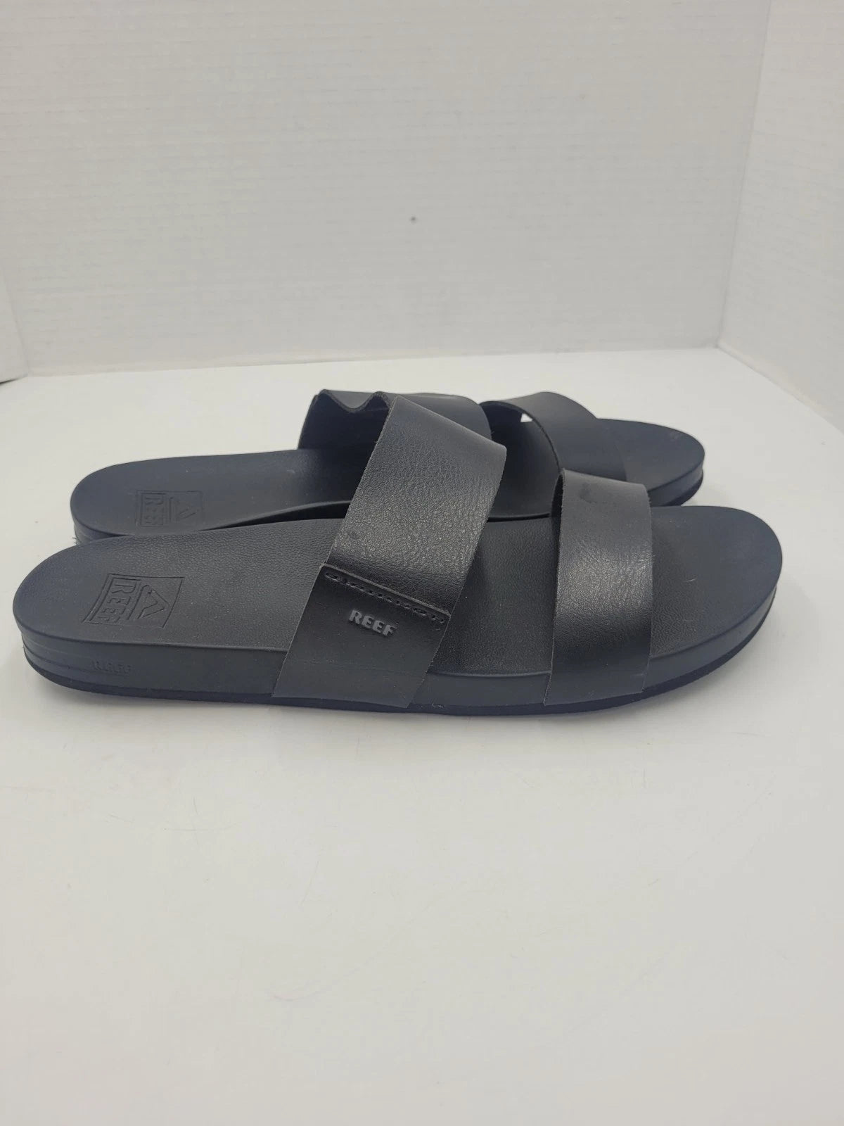 Reef Women's Cushion Vista Fashion Slide Sandal, Thick Strap Size 10