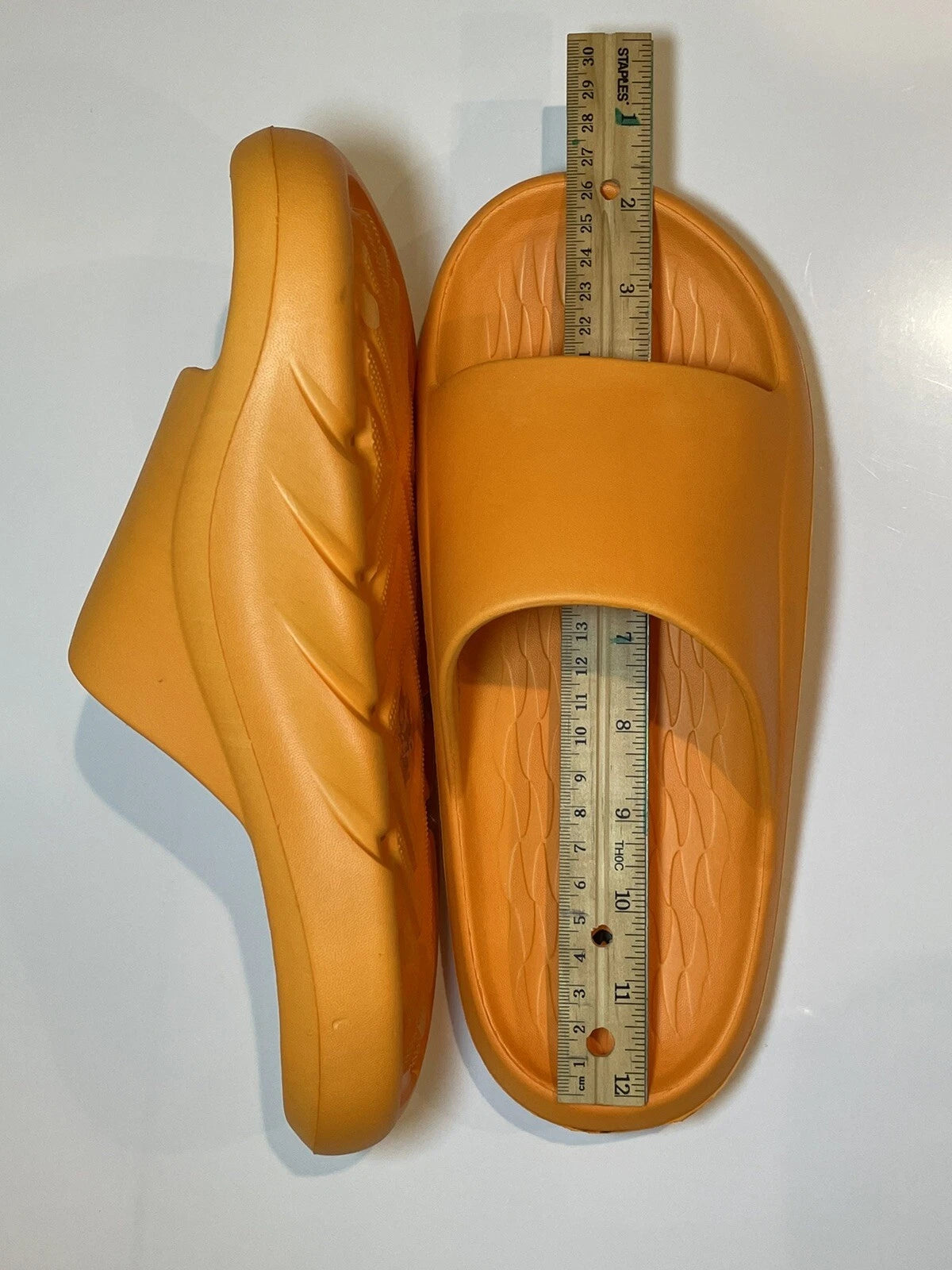 Men's sandals - Size 9 - Public Desire Fashion Pool Foam Sliders Orange - New