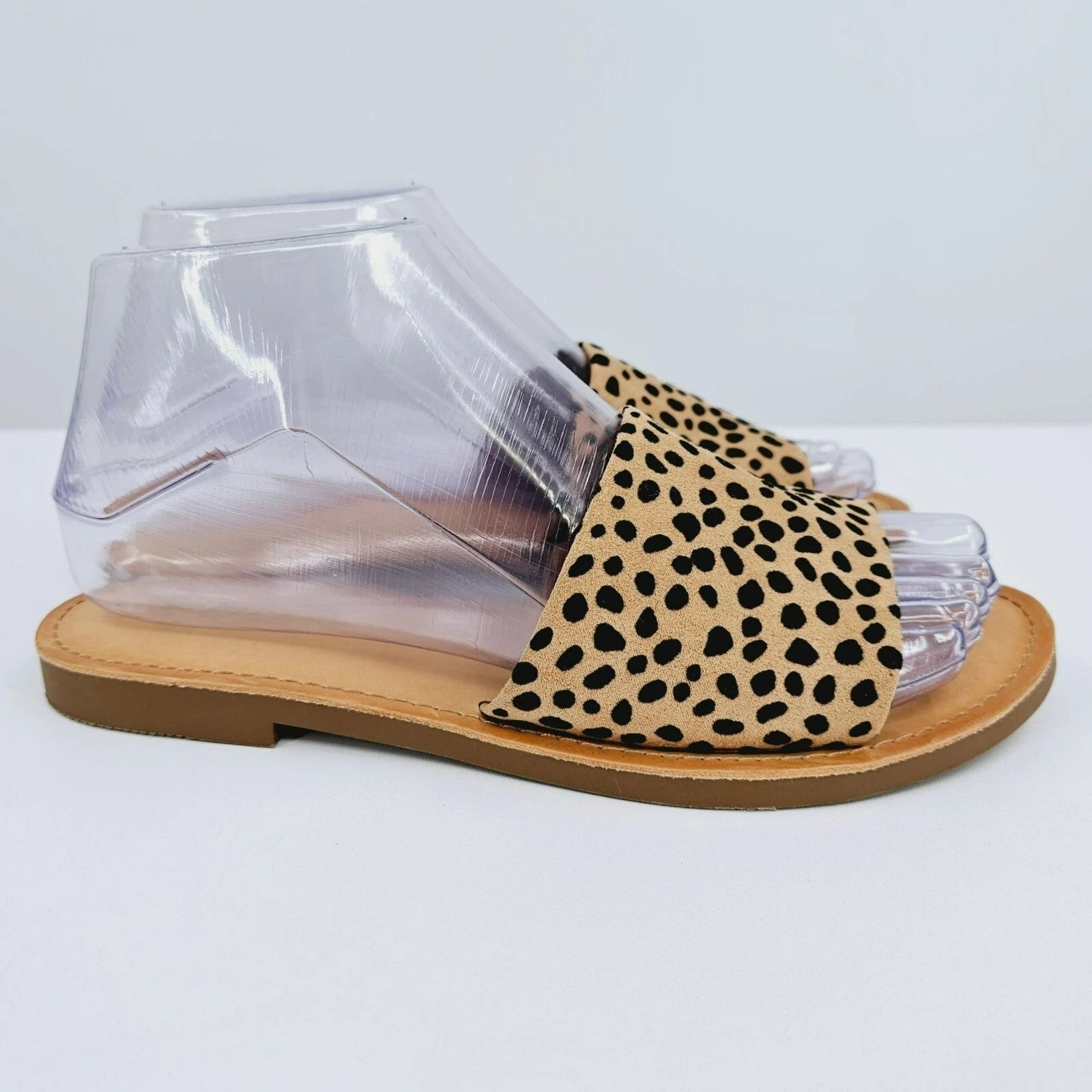 Soda Efron Cheetah Print Slide Sandals 6 Brown Black Tan Faux Suede Fabric Flats