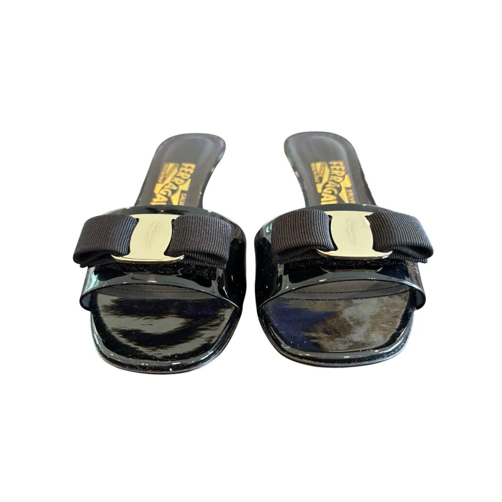 Salvatore Ferragamo Glo Sandals Kitten Heel Vara Bow Slide Patent Leather Sz 6.5