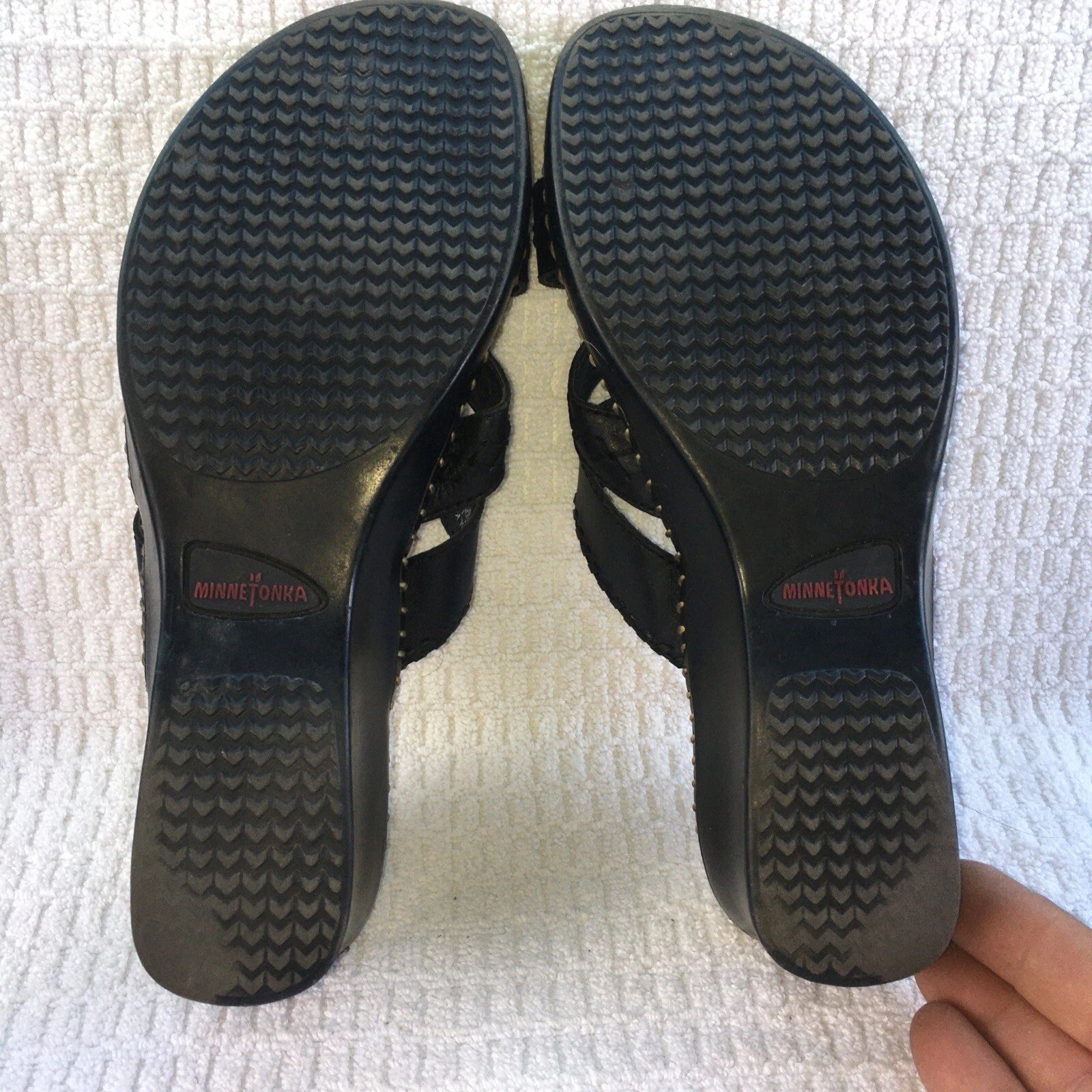 MINNETONKA BLACK LEATHER COMFORT SANDALS Womens  Sz 9 Style 70403