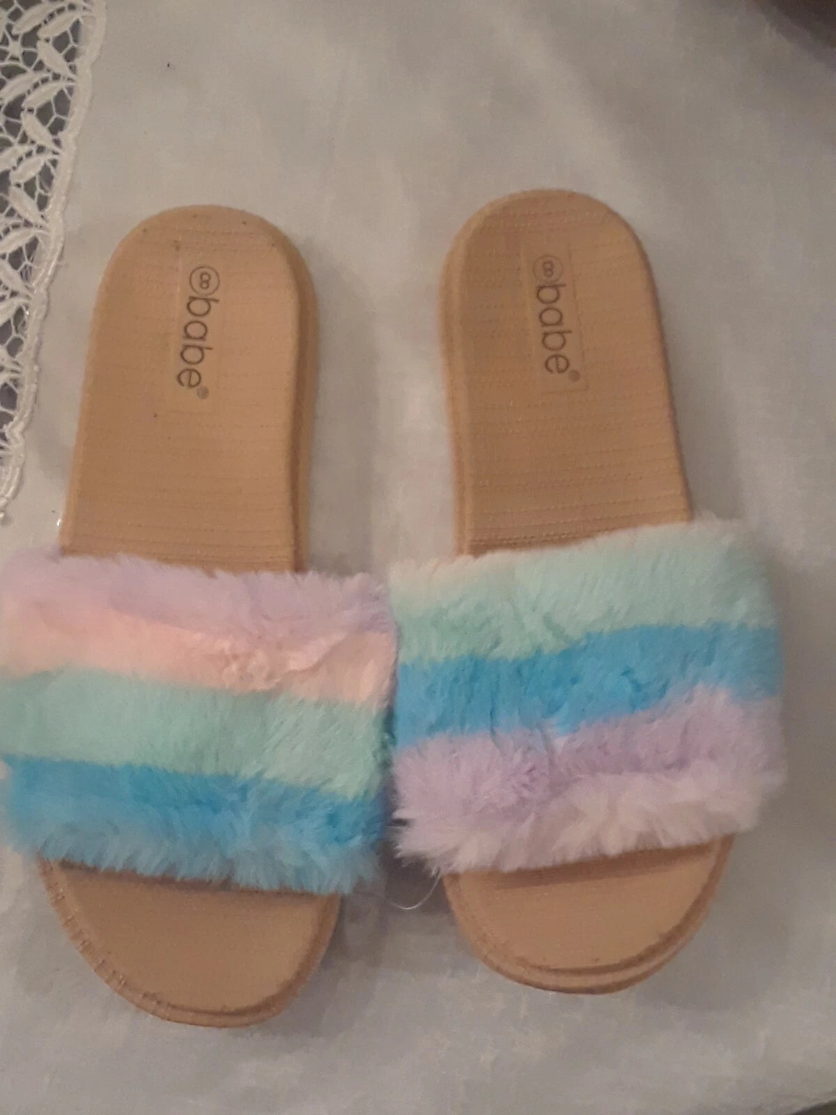 New ladies  FASHION fAUX FUR   slides beach furry sandals