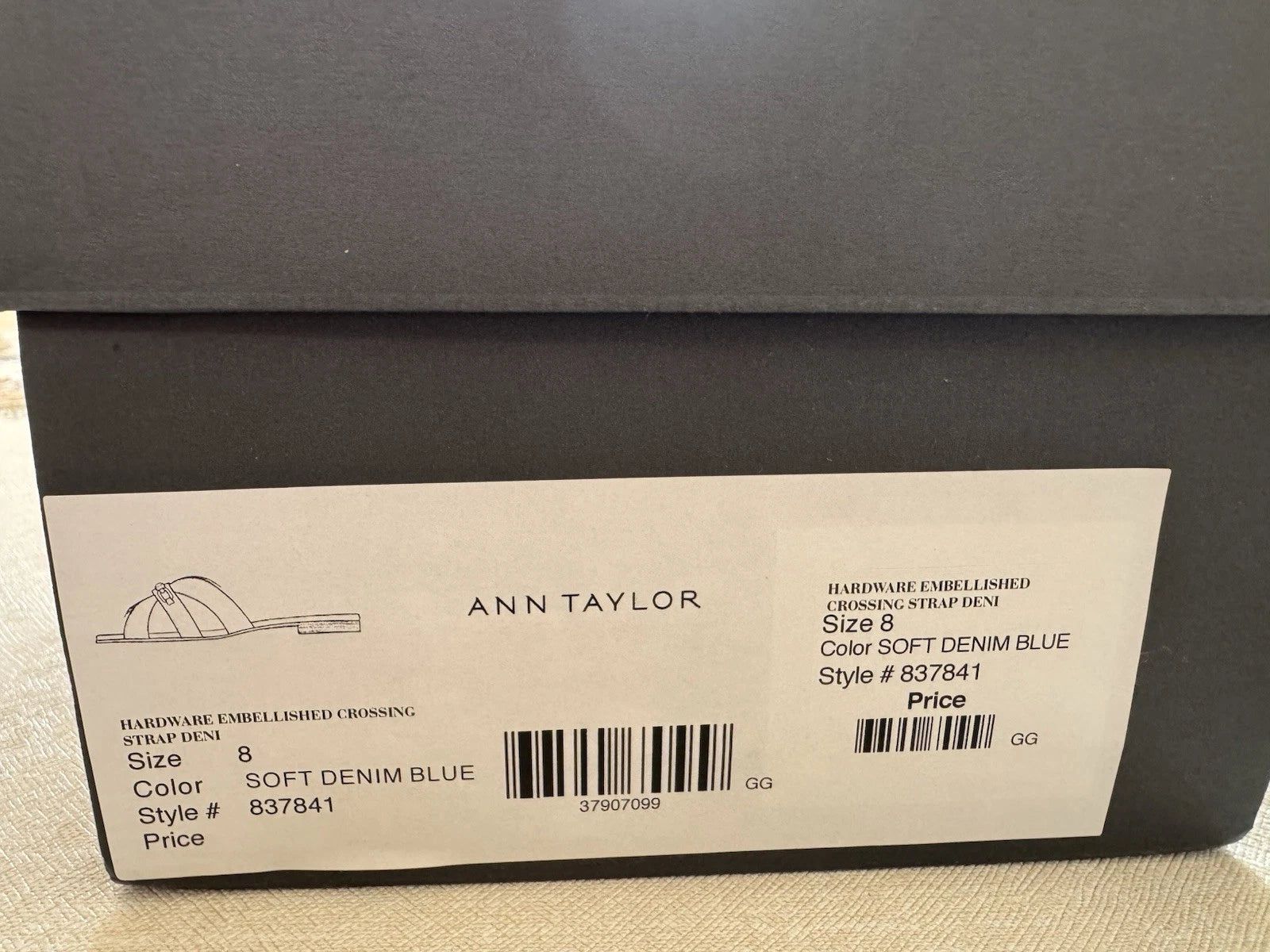 New Anne Taylor Size 8 Soft Denim Blue Slides style# 837841