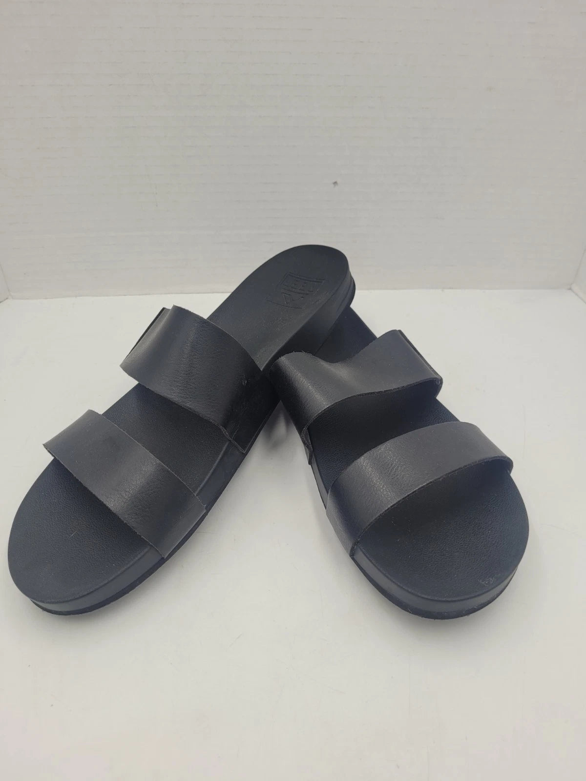 Reef Women's Cushion Vista Fashion Slide Sandal, Thick Strap Size 10