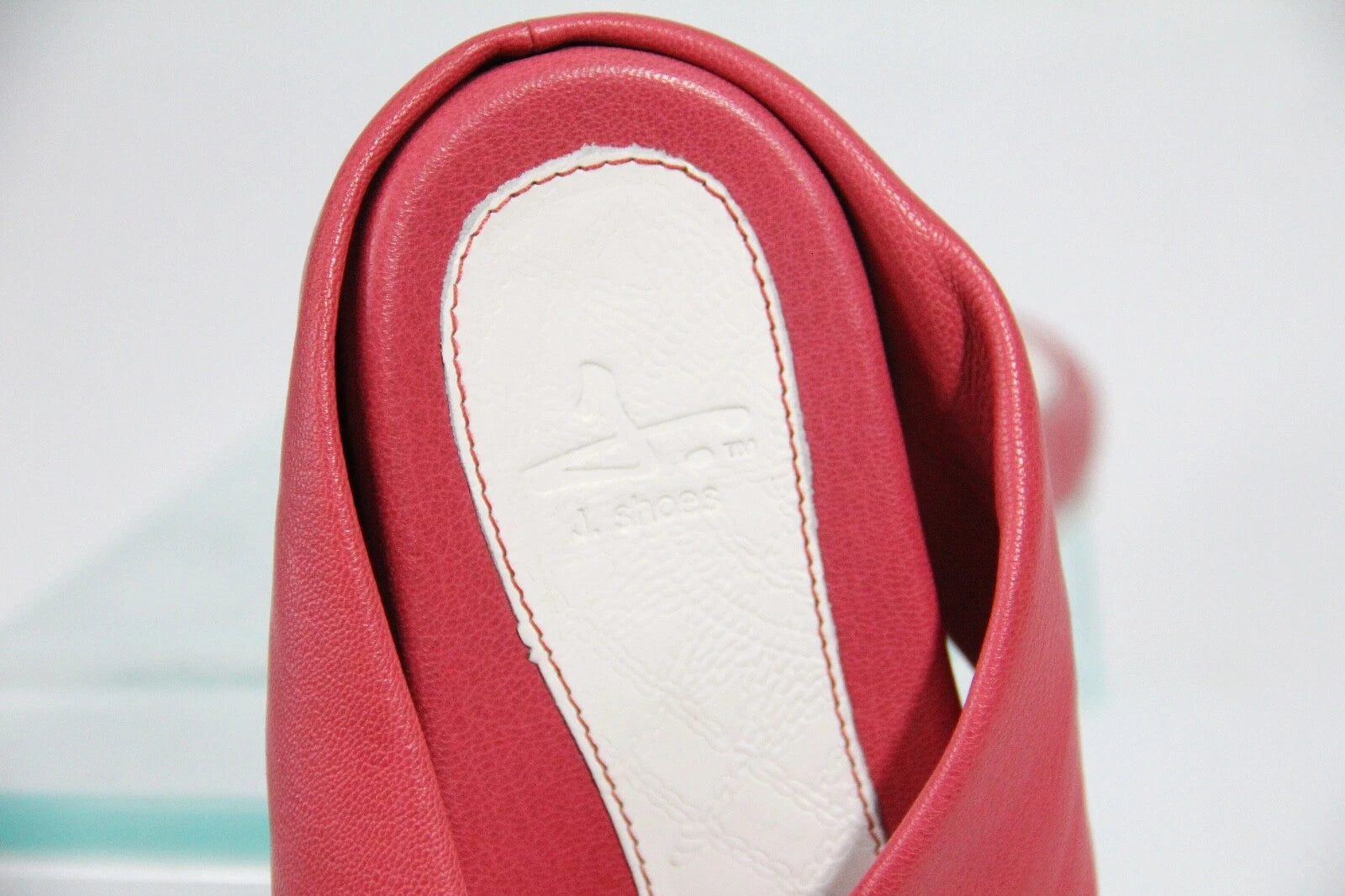 Women Flat Leather Sandals Flip Flop sz 8 Slide unique modern style J Shoes