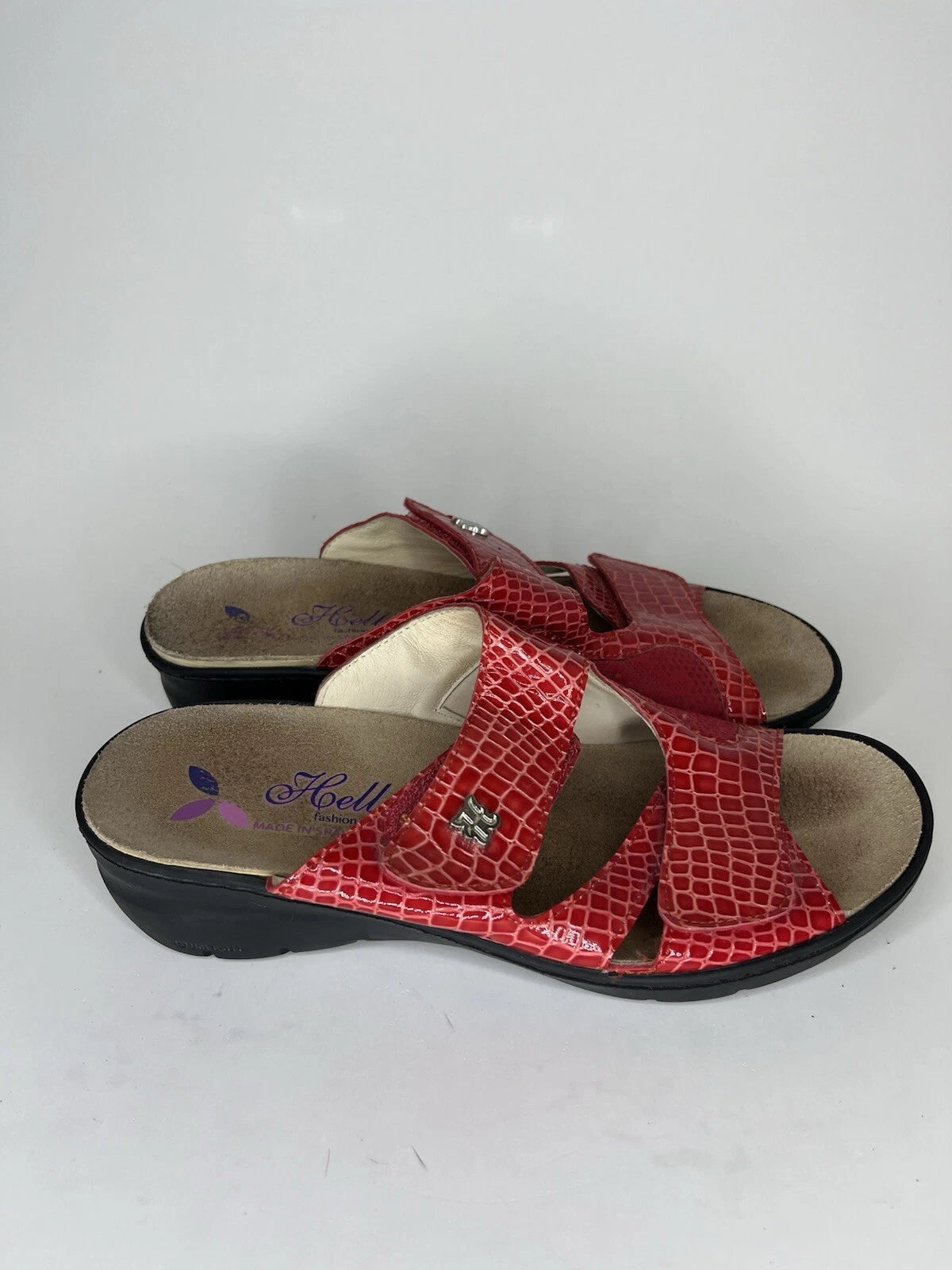 Helle Fashion Comfort Sandals Slides Wedge Heel Women Sz 38 US 7 Red Croc Spain