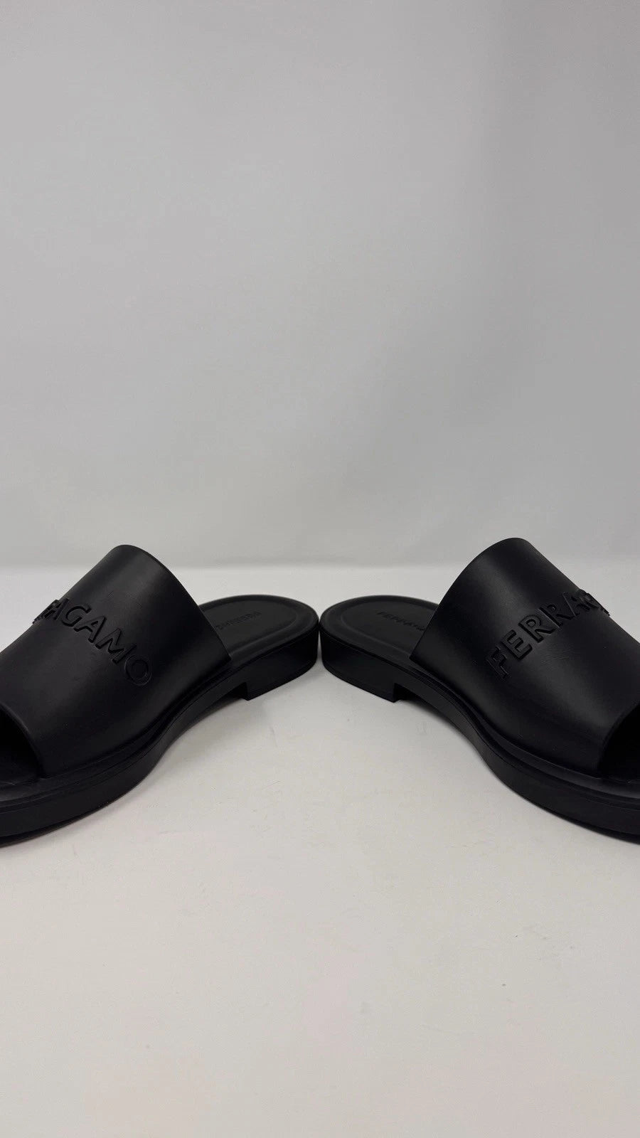 Salvatore Ferragamo Women’s Jelly Black Slide Sanal Size 9