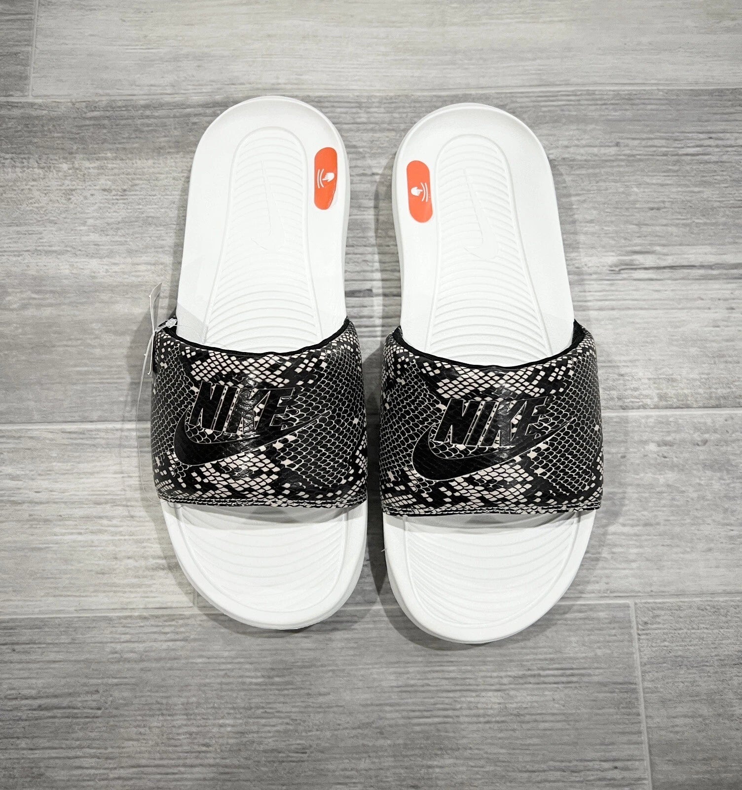 Women's Nike Victori One Slide Style: Desert Sand/Black/White Womens Size 11