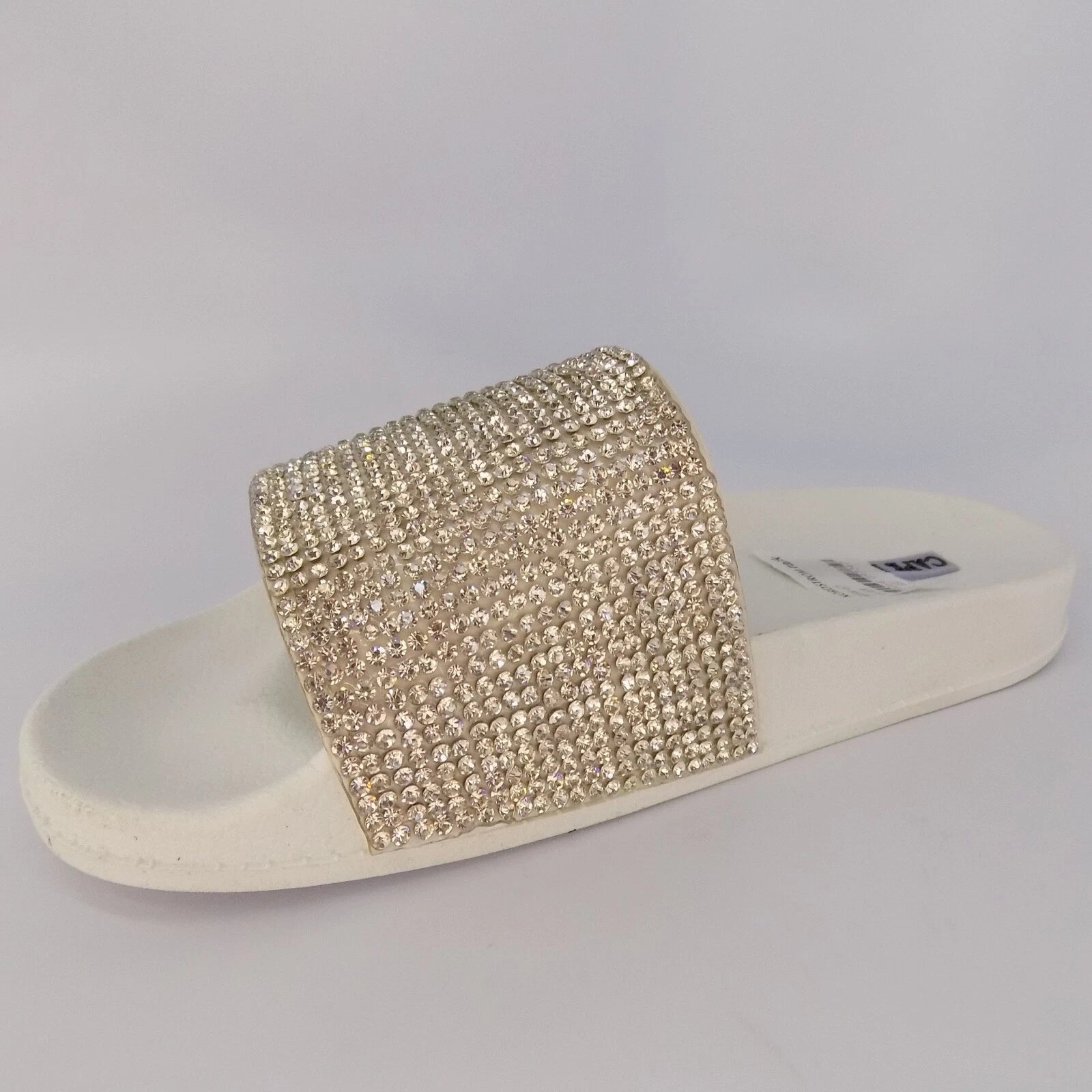 NEW! Cape Robbin Moira Slide Pool Fashion Sandals Women Size 6.0 M, White Silver