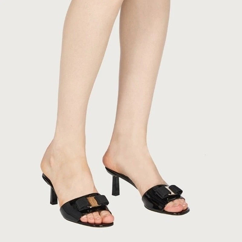 Salvatore Ferragamo Glo Sandals Kitten Heel Vara Bow Slide Patent Leather Sz 6.5