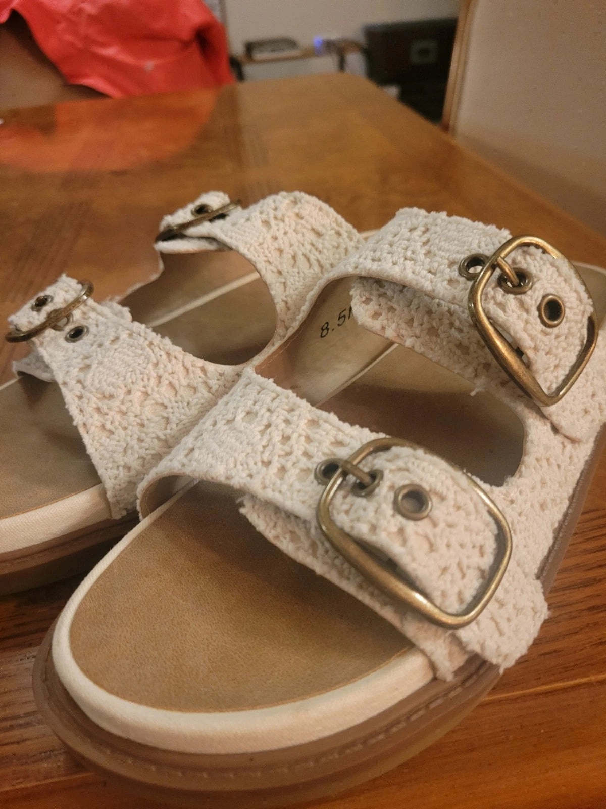 Ivory Macrame Style Slide Sandals By POP Sz 8.5. Exceptionally Clean!!