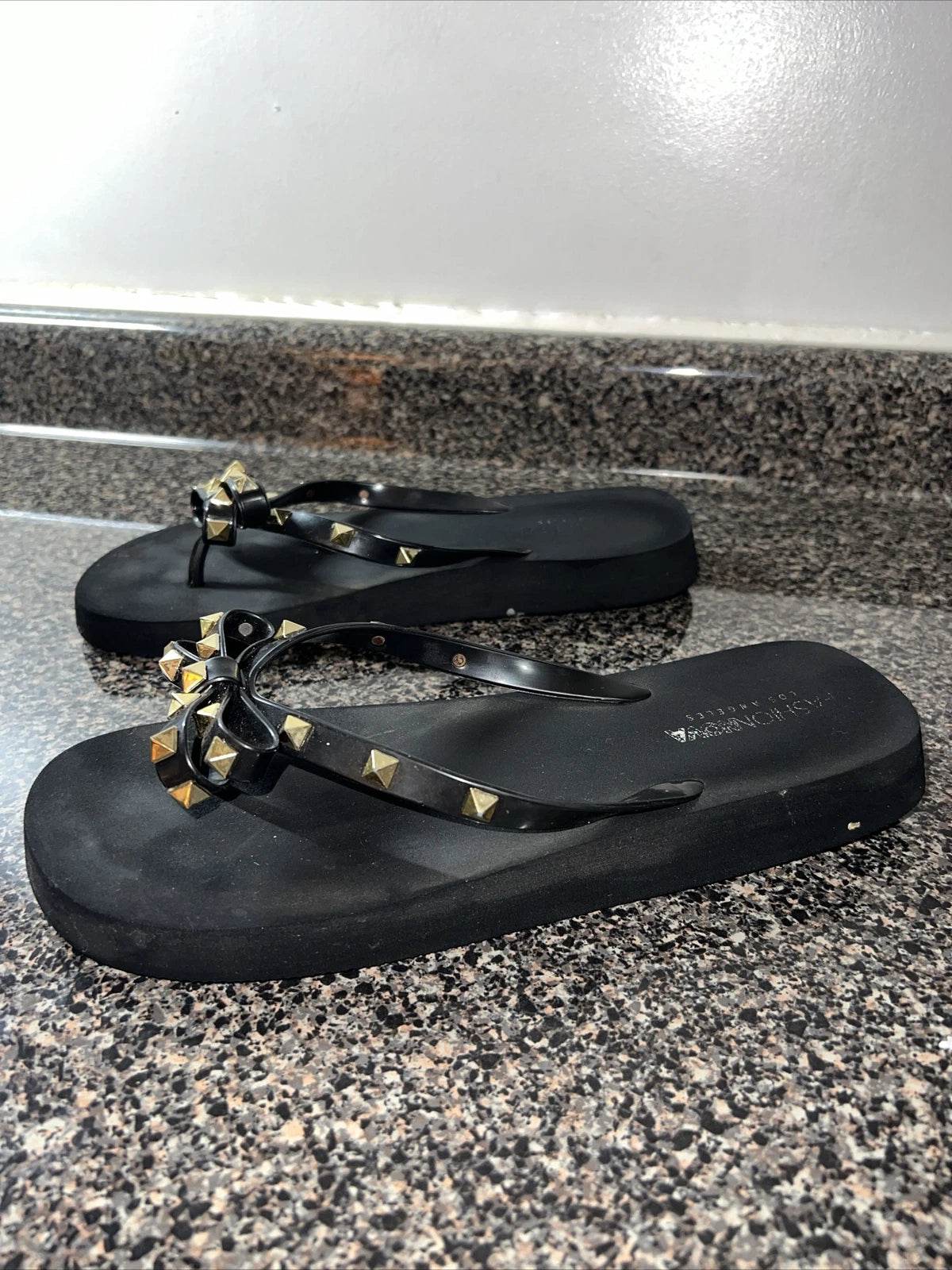 Fashion Nova Woman’s Sandals . Size 9.