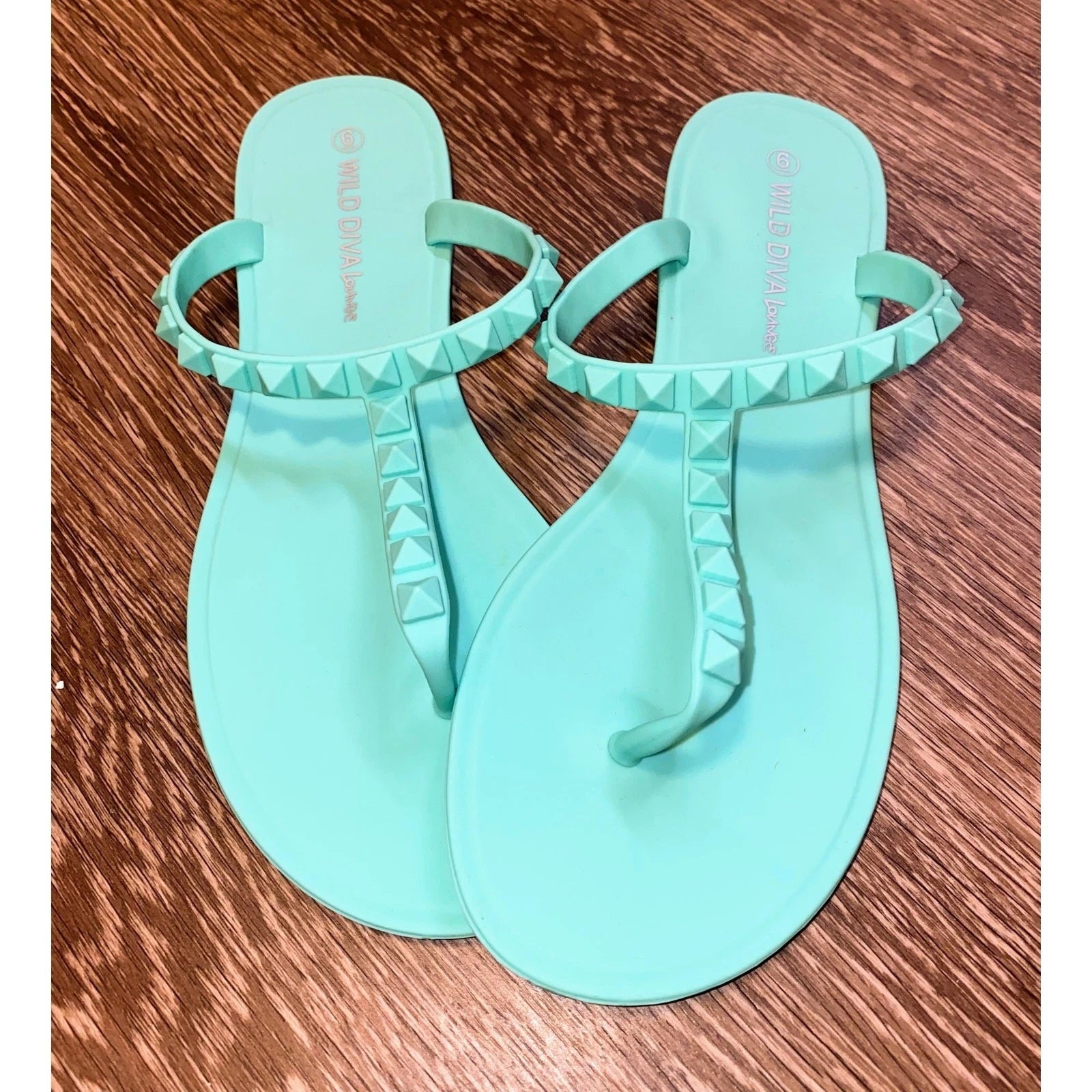 New 6 Fashion Nova Mint Green Studded T-Strap Matte Slide Sandals Pastel Flats