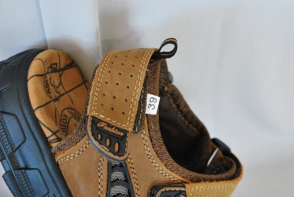 Summer Fashion Womens Sandals Real Leather Beach Outdoor Hook/Eye  US 8.5 Womens