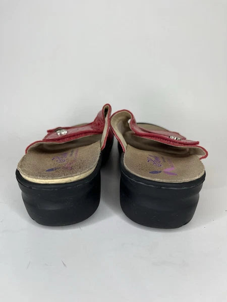 Helle Fashion Comfort Sandals Slides Wedge Heel Women Sz 38 US 7 Red Croc Spain