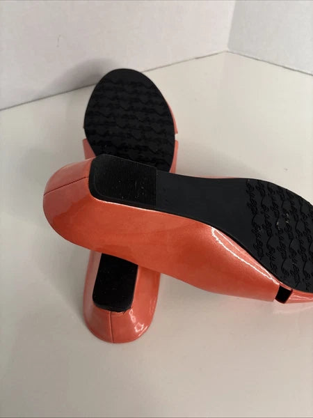 Soft Style Hush Puppy Orange Patent Leather Wedge Slide Shoes Sandals Size 8. W