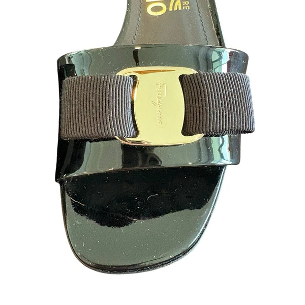 Salvatore Ferragamo Glo Sandals Kitten Heel Vara Bow Slide Patent Leather Sz 6.5