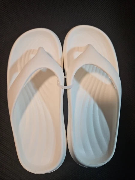 New Womens Size 7.5 - 8 (38-39) Fashion Slides Comfy & Soft, White