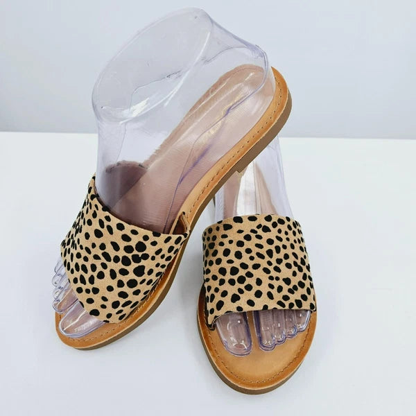 Soda Efron Cheetah Print Slide Sandals 6 Brown Black Tan Faux Suede Fabric Flats