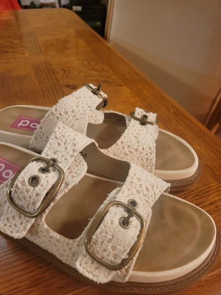 Ivory Macrame Style Slide Sandals By POP Sz 8.5. Exceptionally Clean!!