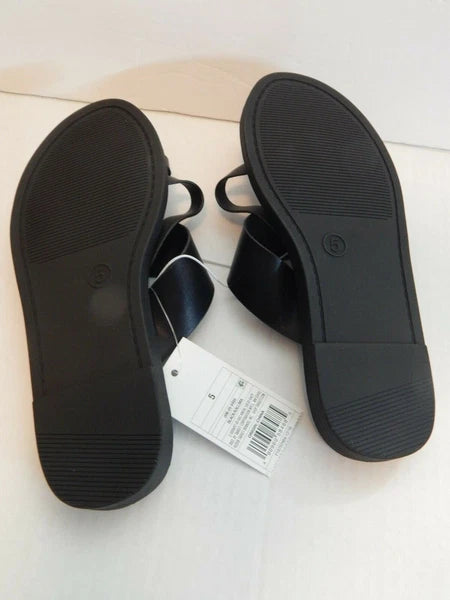 Women's Kallima Faux Leather Toe Ring Style Slide Sandals - A New Day Black Sz 5