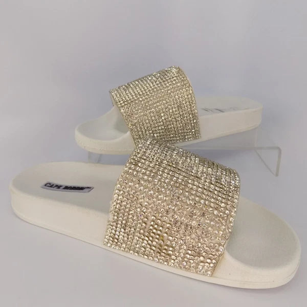 NEW! Cape Robbin Moira Slide Pool Fashion Sandals Women Size 6.0 M, White Silver