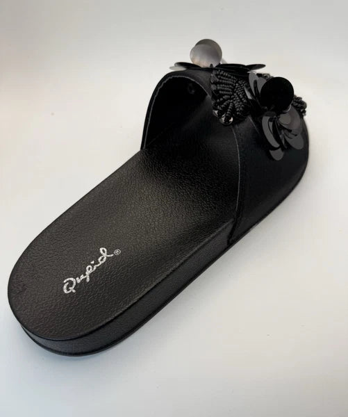 Qupid Women's Fashion Satin Black Flower Slides Sandals Flip Flops Sz 8 New!