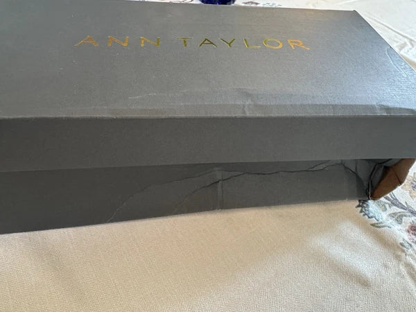 New Anne Taylor Size 8 Soft Denim Blue Slides style# 837841