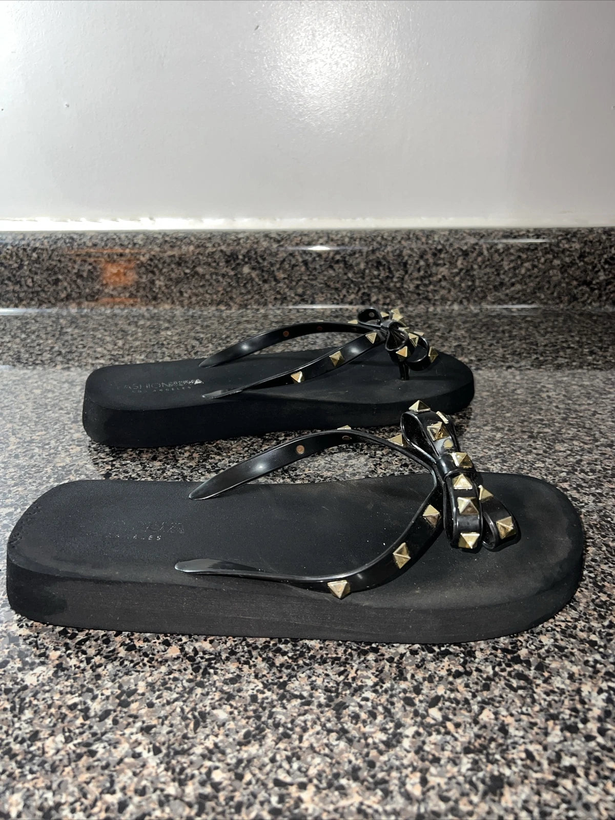 Fashion Nova Woman’s Sandals . Size 9.