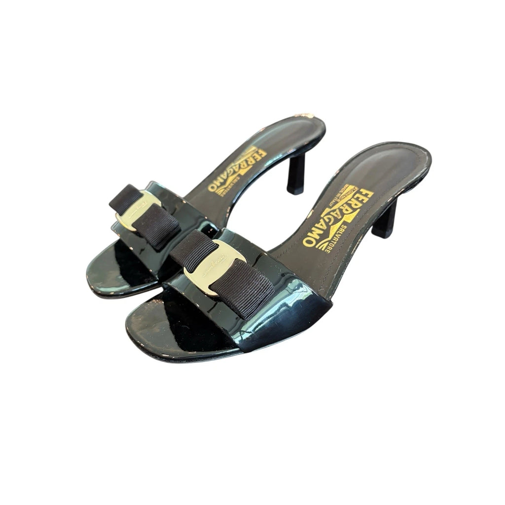 Salvatore Ferragamo Glo Sandals Kitten Heel Vara Bow Slide Patent Leather Sz 6.5