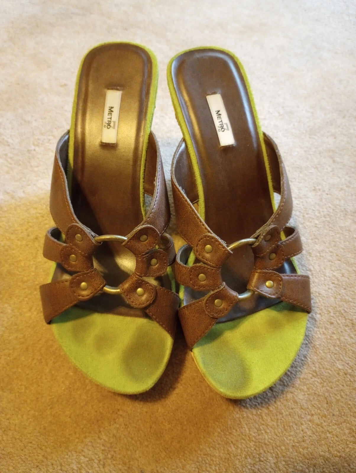 Women's Size 8 Sandal Slides Wedge Platform Style Vtg