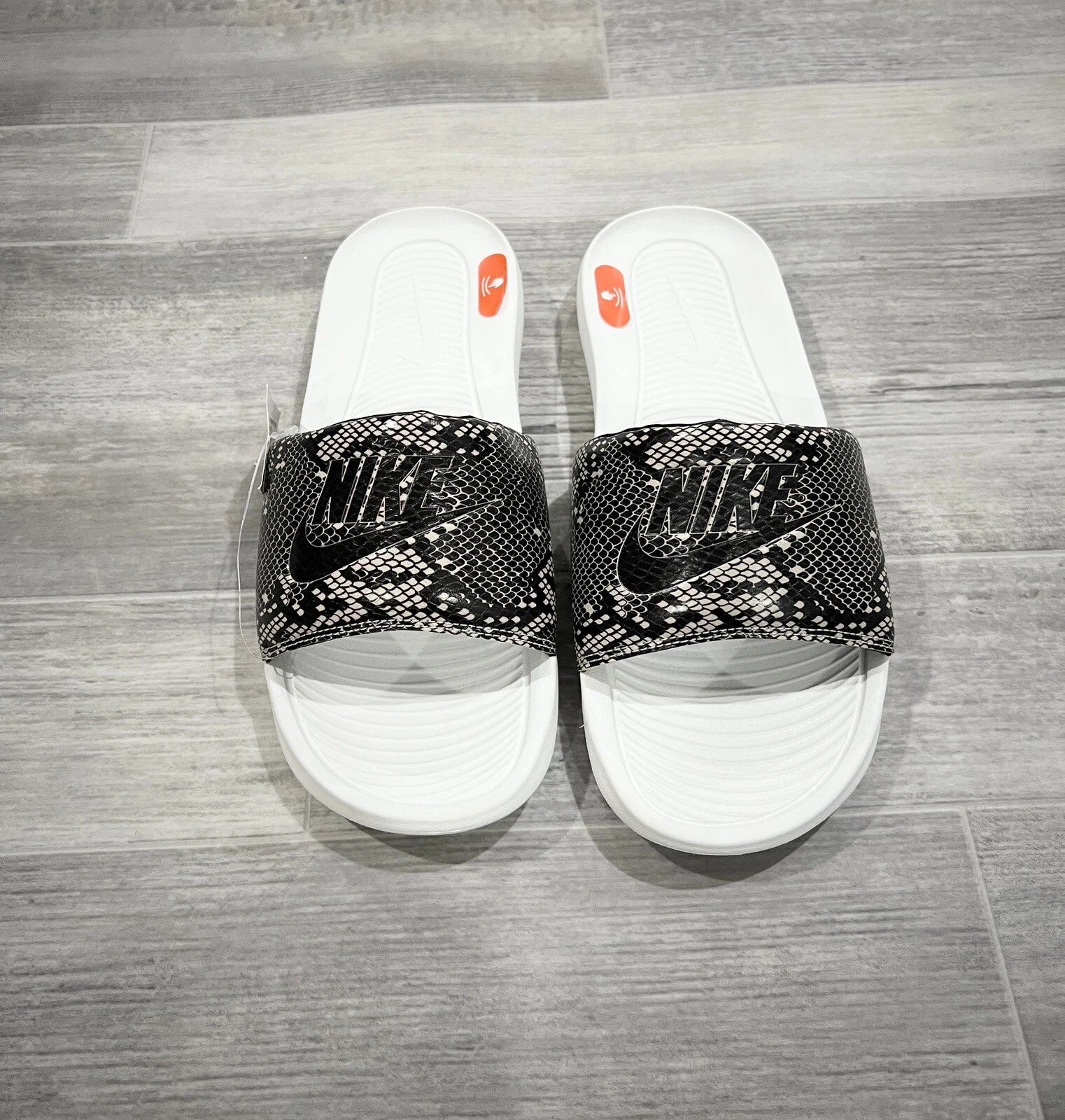 Women's Nike Victori One Slide Style: Desert Sand/Black/White Womens Size 11