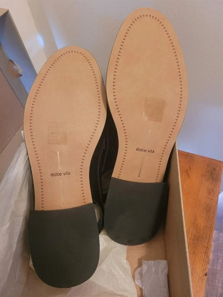 Dolce Vita Women's Size 9.5 Style: Hardi - Midnight Crinkle Patent - New in Box