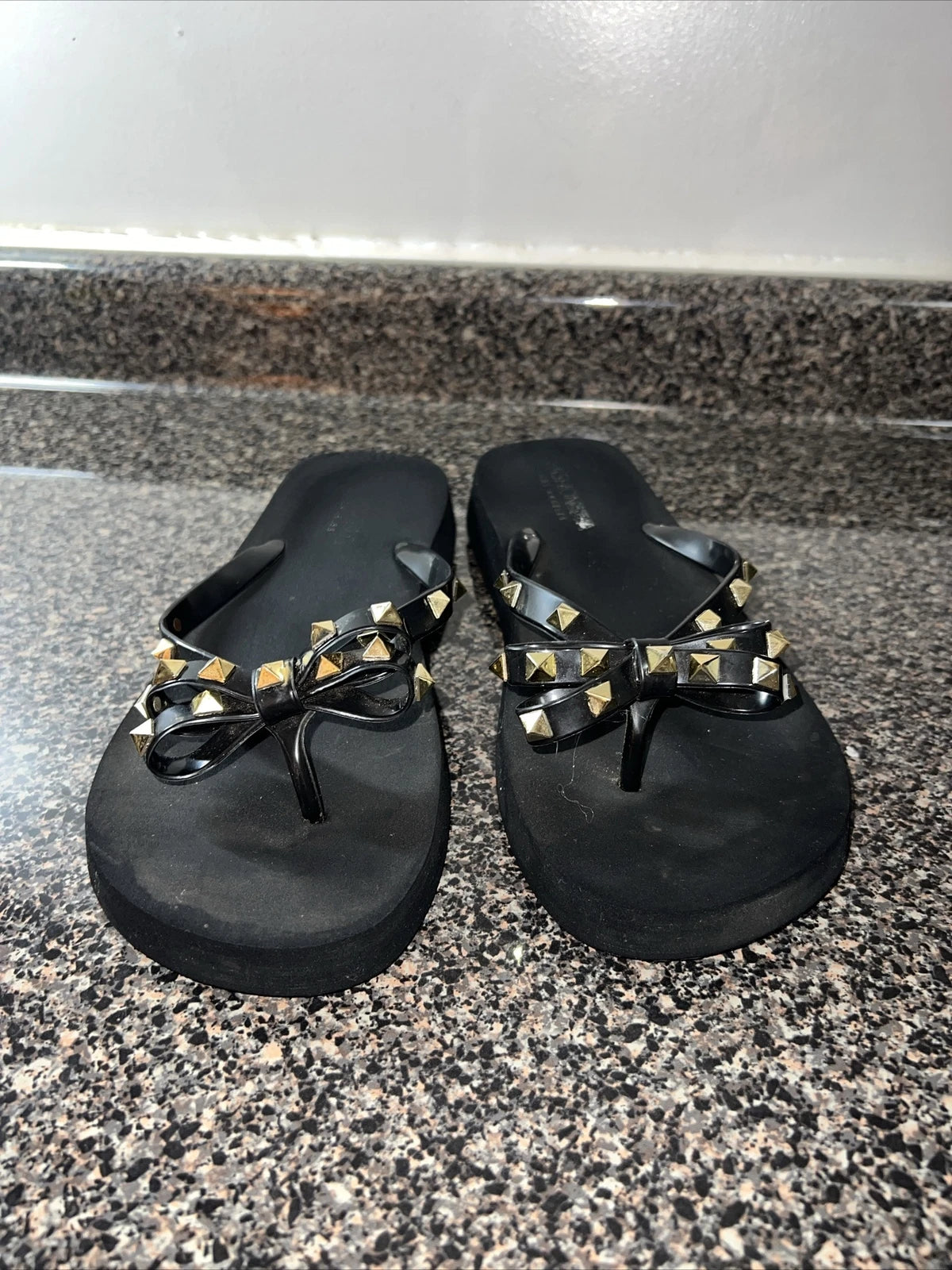 Fashion Nova Woman’s Sandals . Size 9.