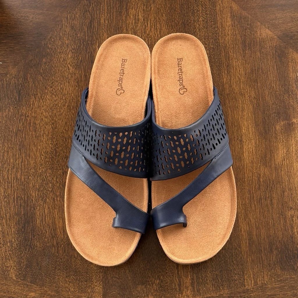 Baretraps Juny Sandals Navy Blue Women's 8 M Lightweight Comfort Toe Strap NEW