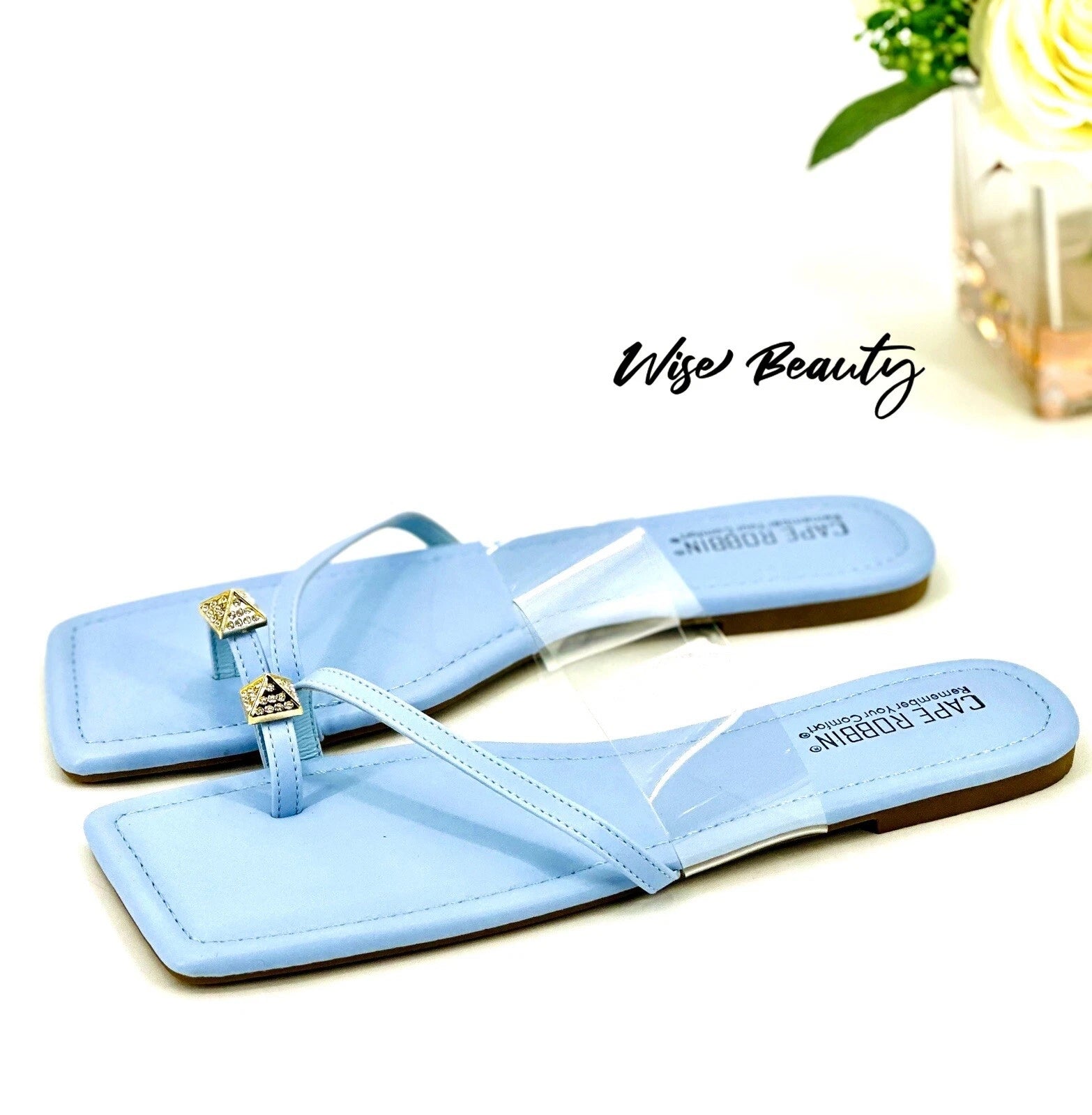 Cape Robbin Toe Ring Slide Sandals Women’s Size 9 Flats Blue Clear Gold NEW