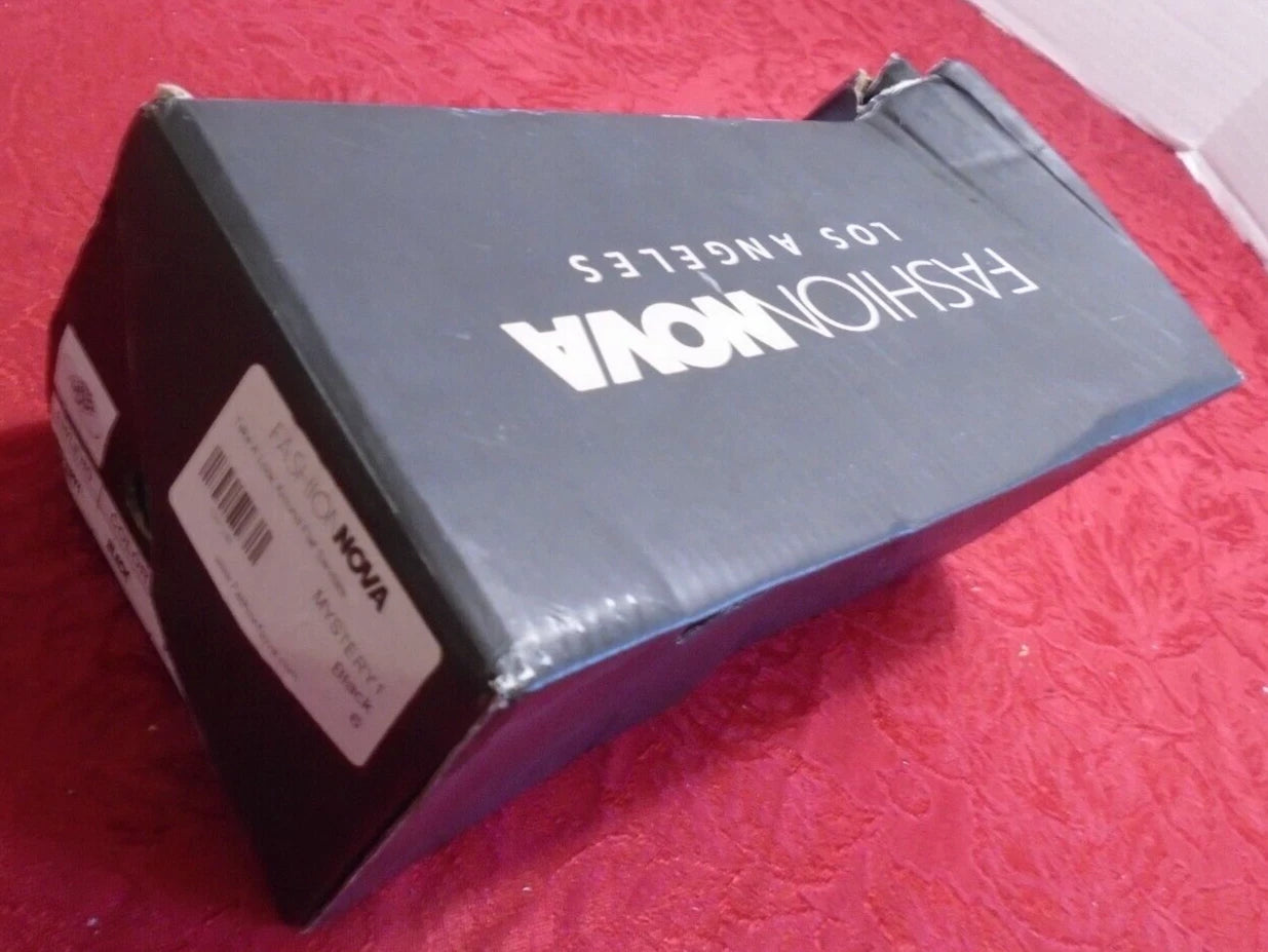 Fashion Nova "Mystery 1" Black Embellished Women's Slides Sandals Size 6 NIB