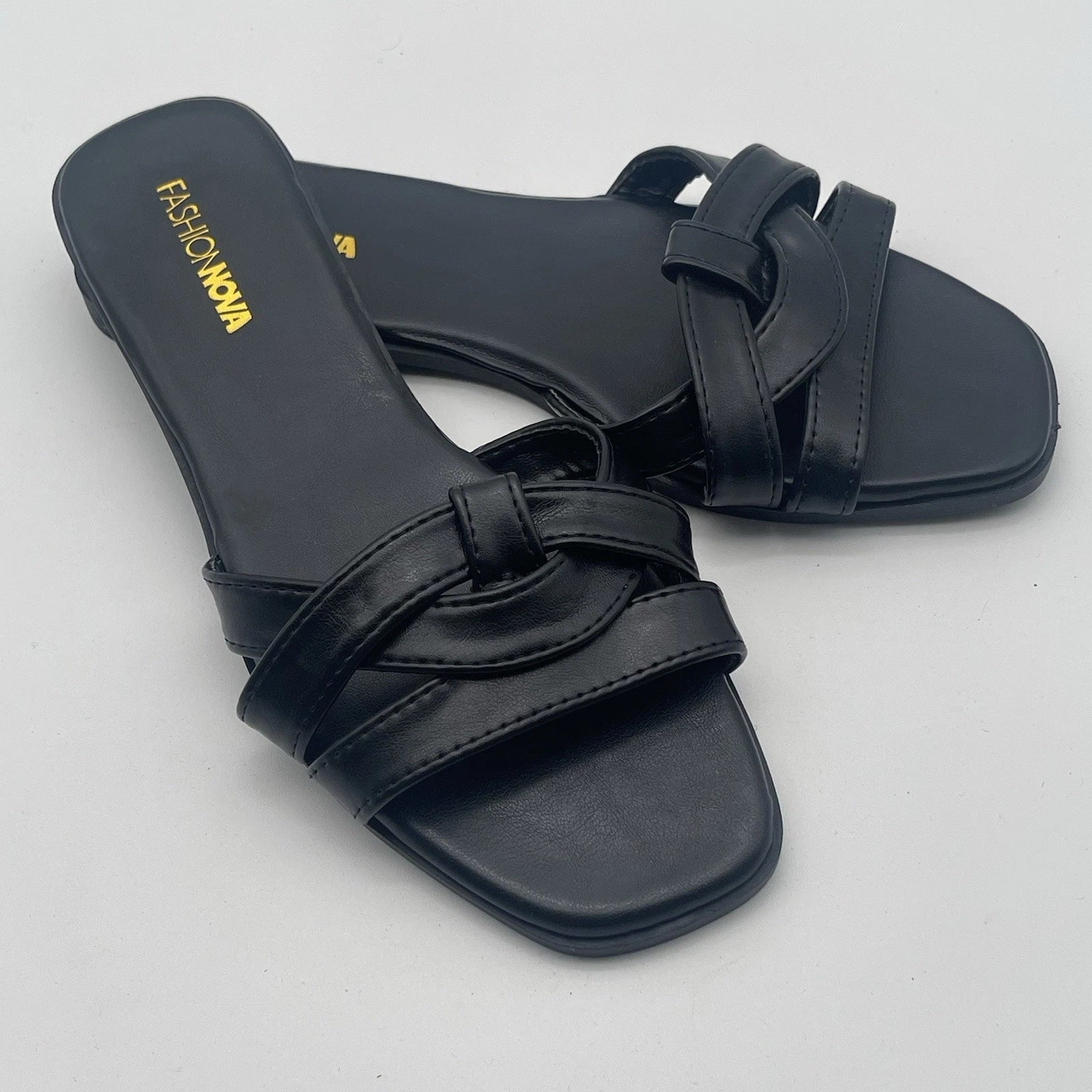 Fashion Nova Black Fact Leather Flint Woven Strap Slide Sandals Women's Size 8