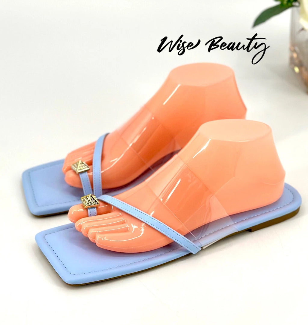Cape Robbin Toe Ring Slide Sandals Women’s Size 9 Flats Blue Clear Gold NEW