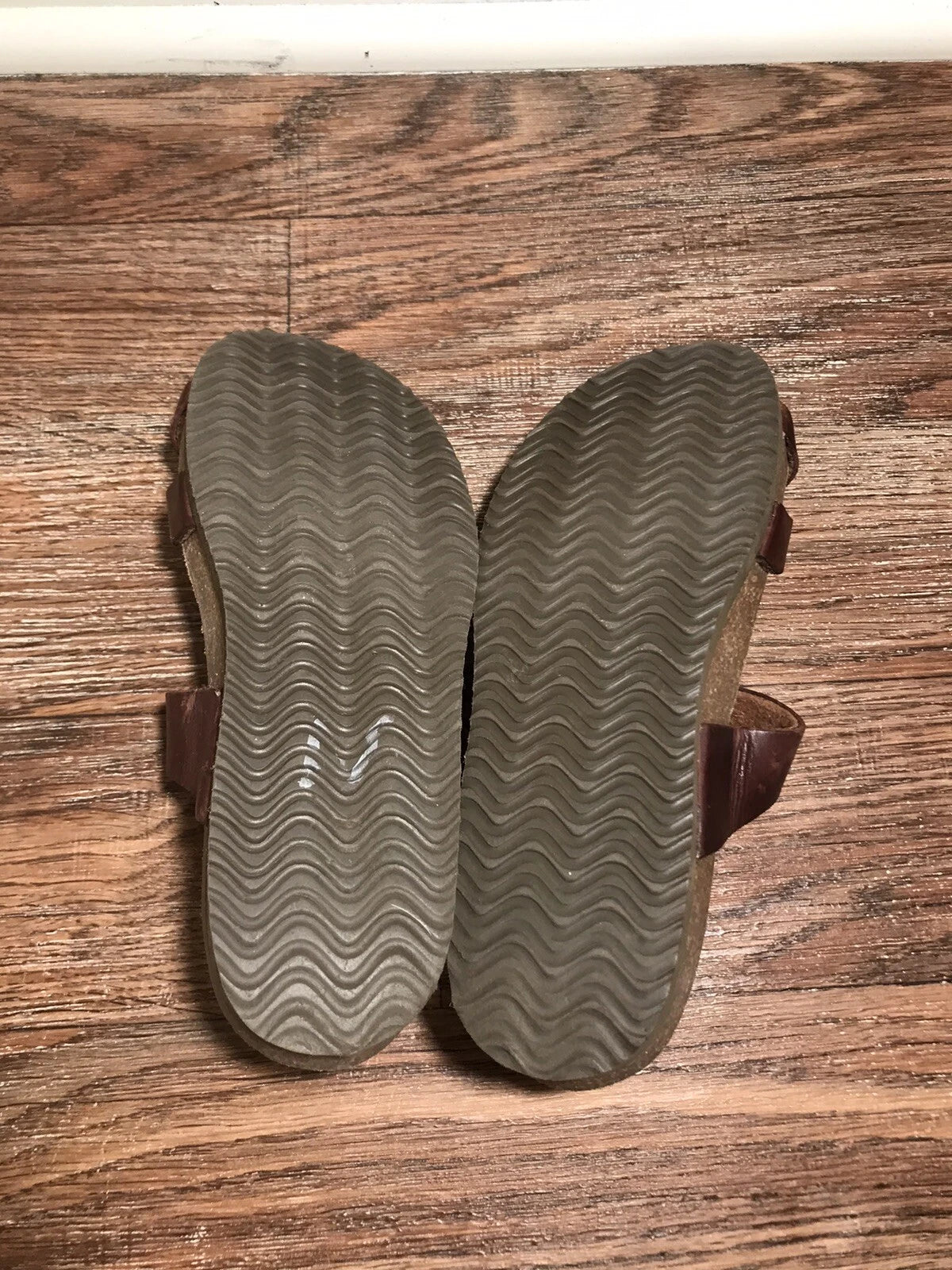 Eastland Tiogo Leather Womens Cushion Footbed Sandals Style 3772-79 Sz 6M Brown