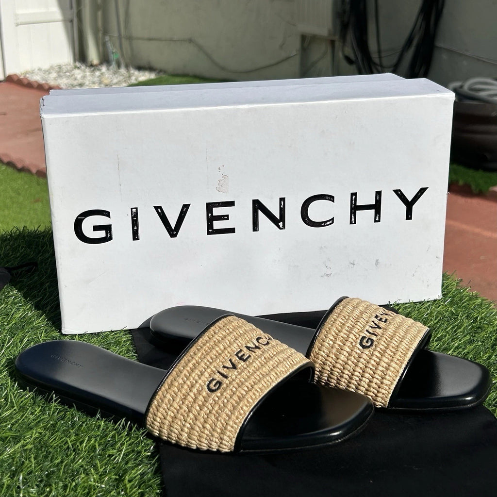 GIVENCHY 4G EMBROIDERED LOGO RAFFIA AND BLACK LEATHER SLIDE SANDALS SZ 40.5 NEW!