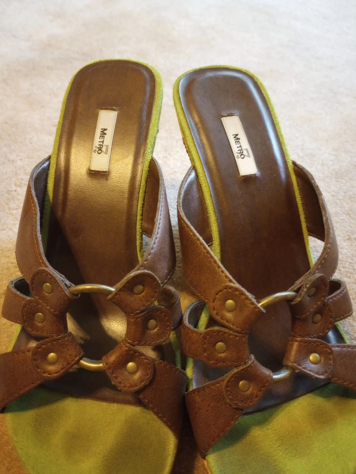 Women's Size 8 Sandal Slides Wedge Platform Style Vtg