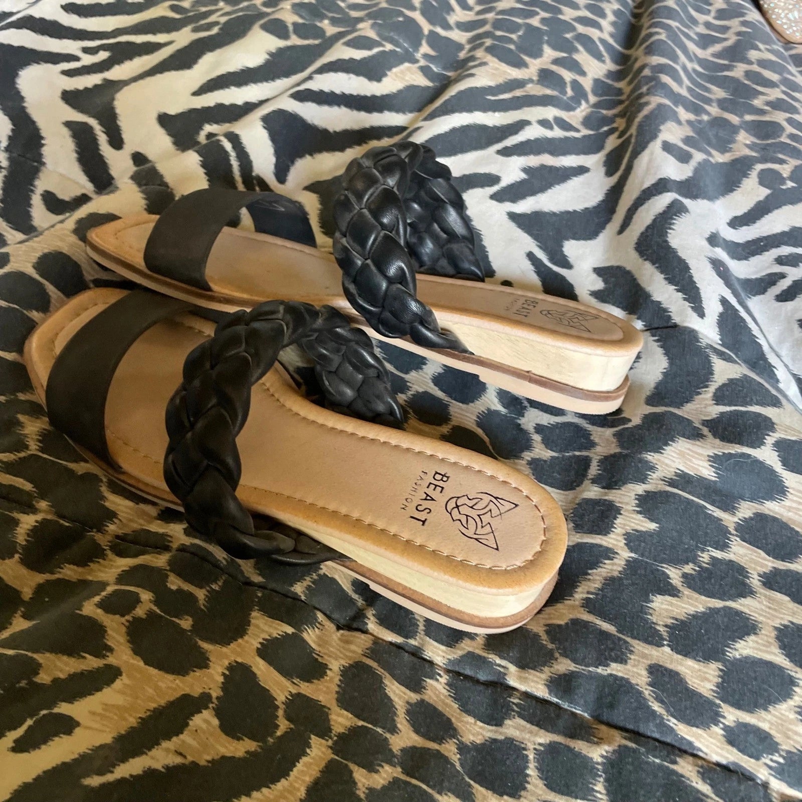 Womens Beast Fashion Braided Black Slip On Sandals Slides Casual Sz 7