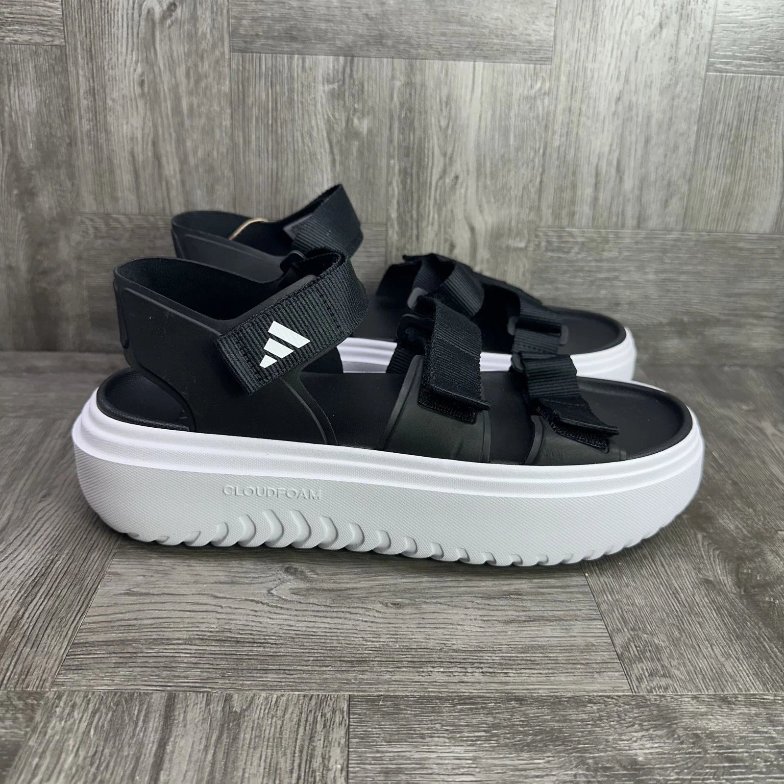 Adidas Women's size 10 Slyn Black Platform Sandals
