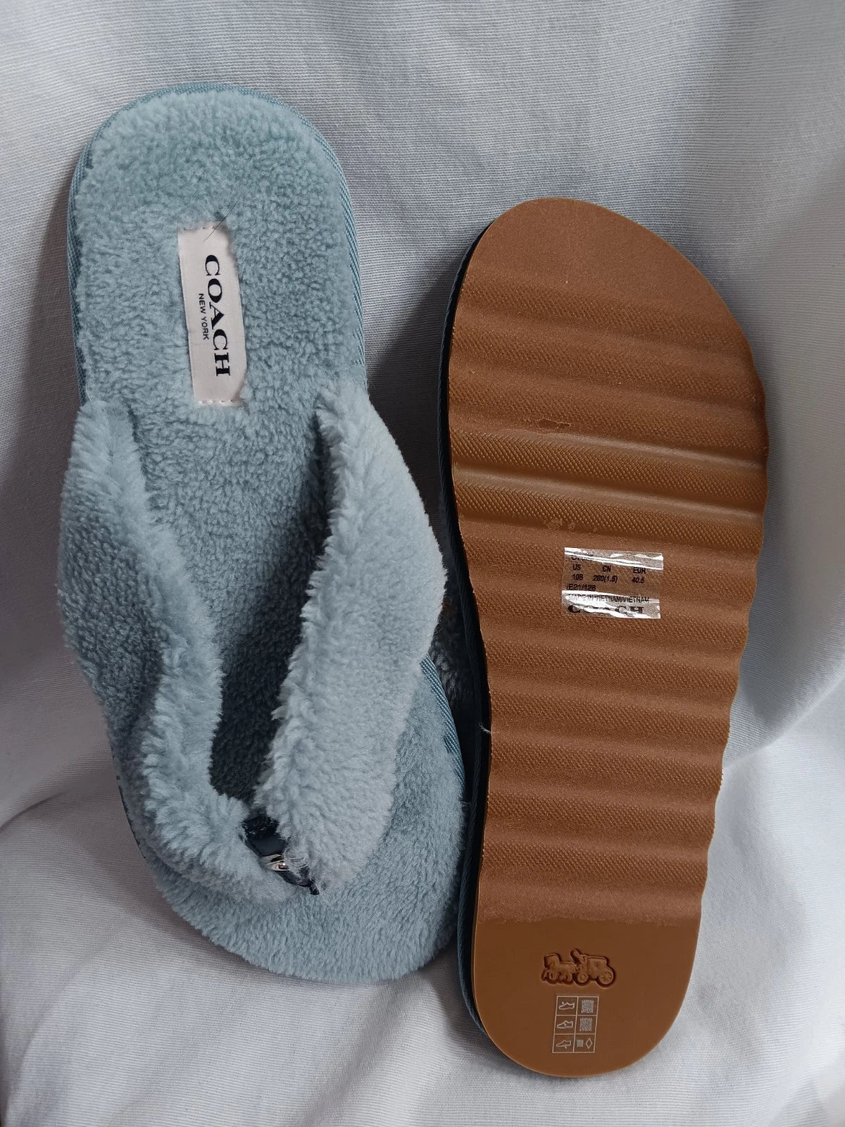 Coach Hampton Flip Flops Sandals 10 B Lt. Blue