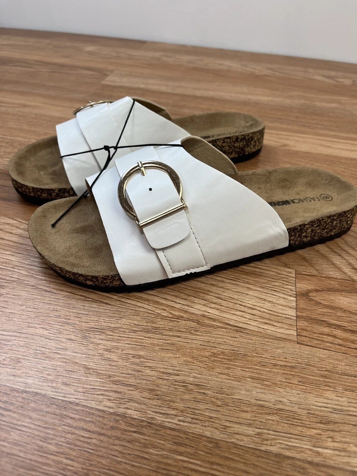 Fashion Nova True Statement Flat Cork Sandals White Slides Size 8 Women's NEW